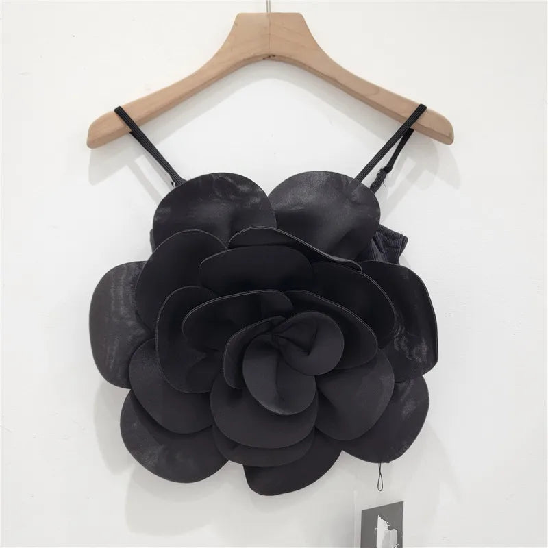 Top con flores en 3D